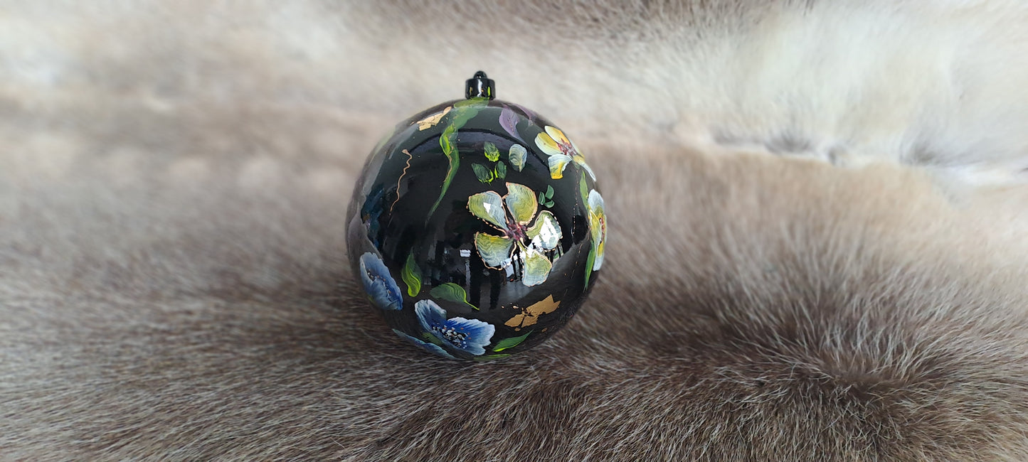 Zwarte kerstbal met groen- blauw- paarse bloemen "Black Botaniq"