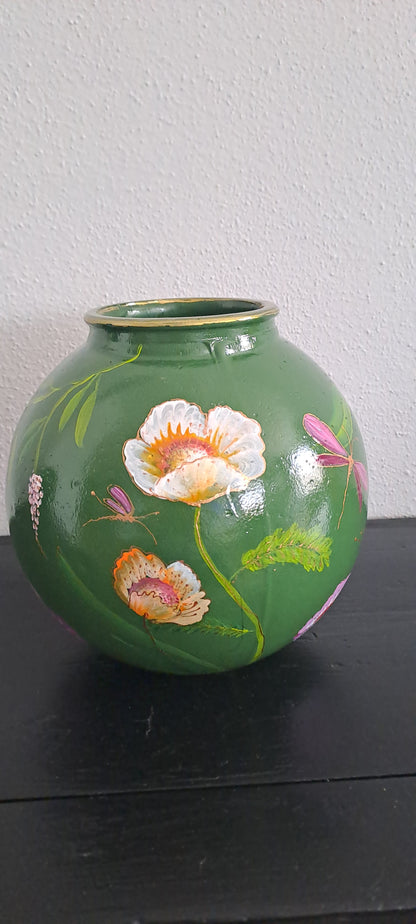 Handbeschilderde vaas "Groentje"